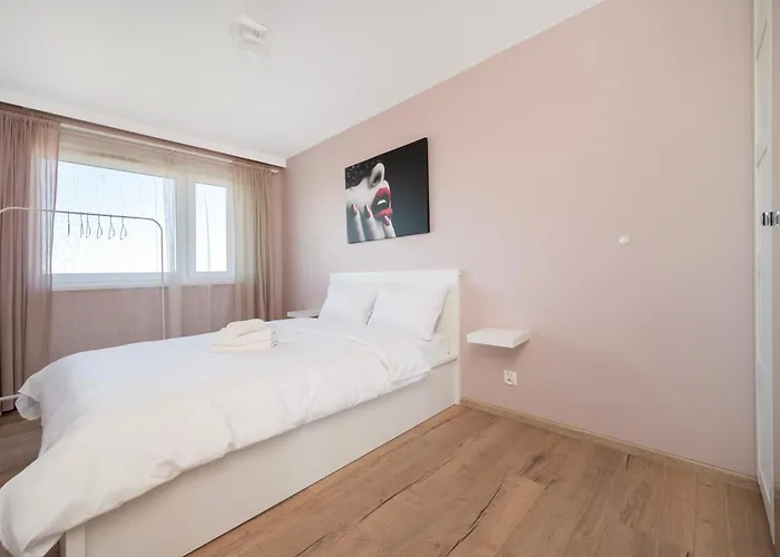 Pilsudskiego By Bookinghost Lejlighed