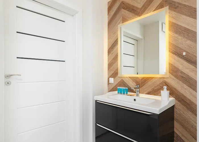 Pilsudskiego By Bookinghost Lägenhet *